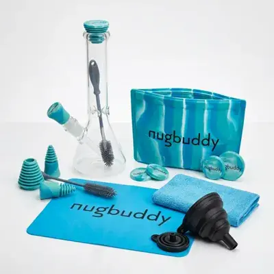 Silicone cleaning kit with soaker bag, brushes and plugs