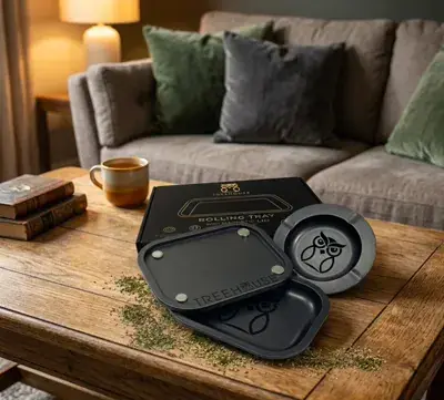 Small travel tray with magnetic lid and matching ashtray